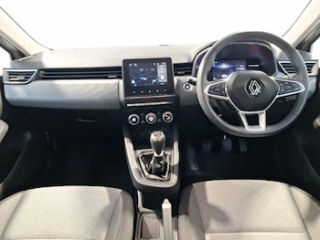 Used Renault Clio 2024 for sale - 78203169: Photo