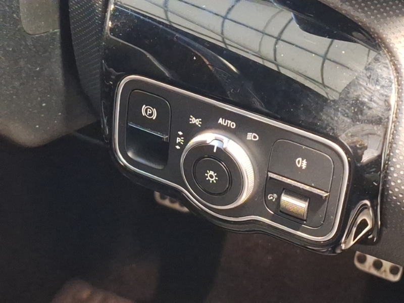 Used Mercedes-Benz A-Class 2019 for sale - 76602696: Photo 15