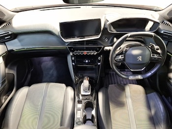 Used Peugeot 2008 2020 for sale - 77790500: Photo