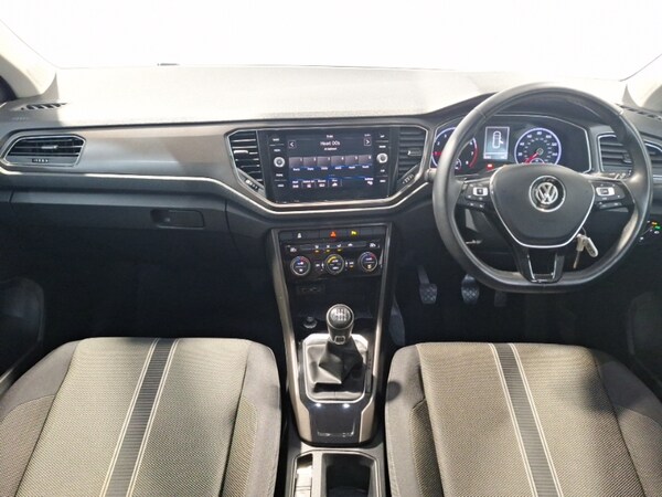 Used Volkswagen T-Roc 2019 for sale - 76160424: Photo 2