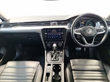 Used Volkswagen Passat 2019 for sale - 79440133: Photo