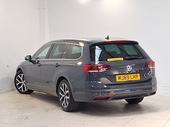 Used Volkswagen Passat 2019 for sale - 79440133: Photo