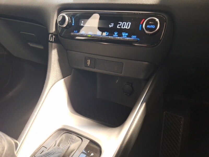 Used Toyota Yaris 2022 for sale - 76583593: Photo 18