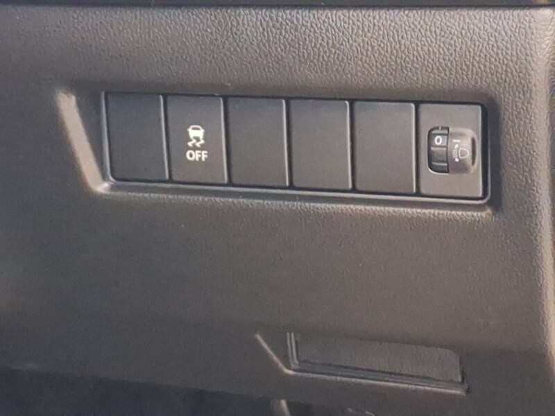 Used Suzuki Swift 2018 for sale - 77708031: Photo 15