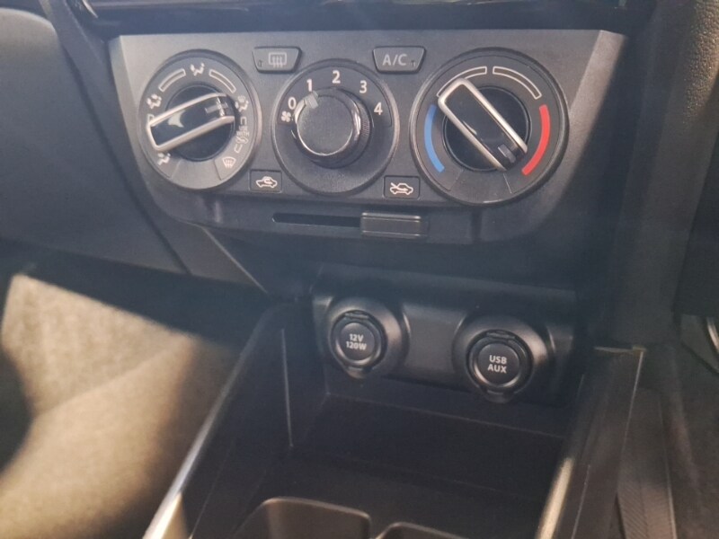 Used Suzuki Swift 2018 for sale - 77708031: Photo 18