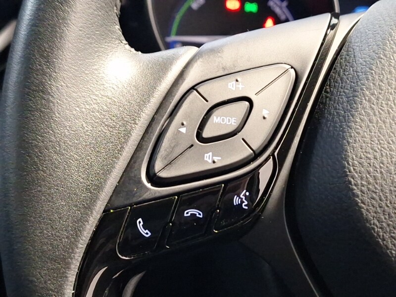 Used Toyota C-HR 2023 for sale - 77846950: Photo 16