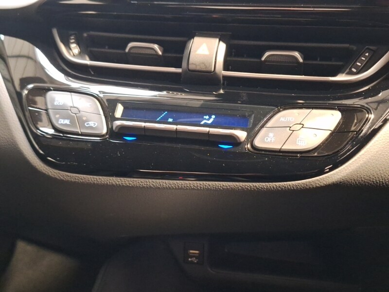 Used Toyota C-HR 2023 for sale - 77846950: Photo 19