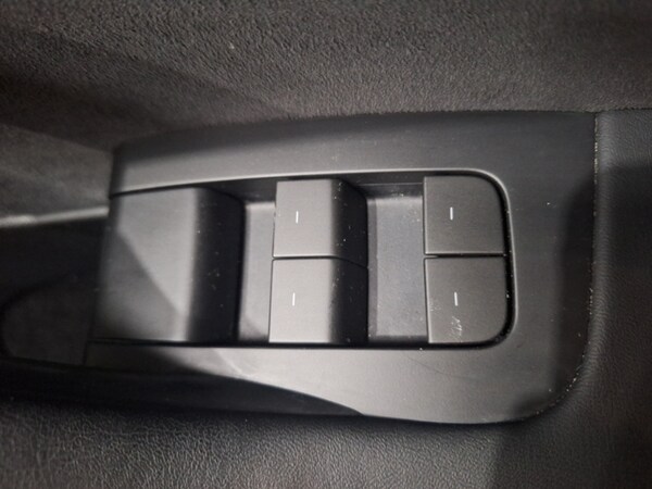 Used Tesla Model Y 2023 for sale - 76233800: Photo 16