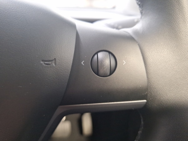 Used Tesla Model Y 2023 for sale - 76233800: Photo 17