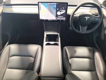 Used Tesla Model Y 2023 for sale - 76233800: Photo 2