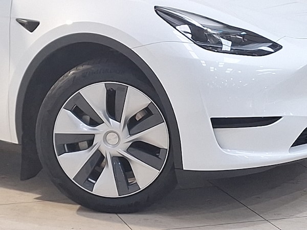 Used Tesla Model Y 2023 for sale - 76233800: Photo 9
