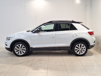 Used Volkswagen T-Roc 2019 for sale - 79070257: Photo
