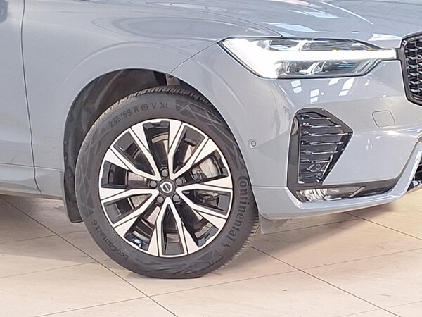 Used Volvo XC60 2023 for sale - 75652396: Photo 9