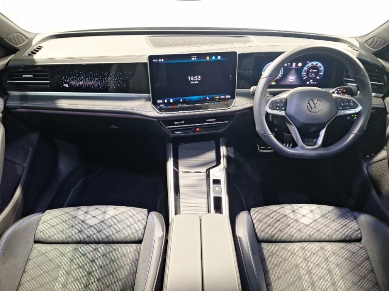 Used Volkswagen Passat 2025 for sale - 77289777: Photo 2