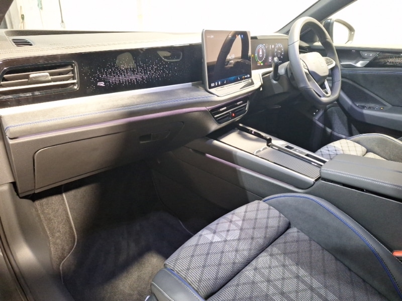 Used Volkswagen Passat 2025 for sale - 77289777: Photo 5