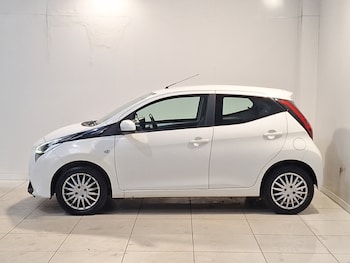 Used Toyota AYGO 2018 for sale - 76294107: Photo