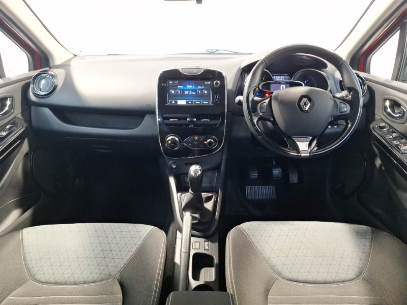 Used Renault Clio 2013 for sale - 77907437: Photo 2