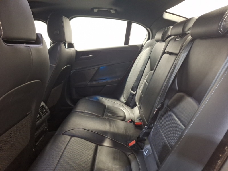 Used Jaguar XE 2017 for sale - 77304215: Photo 6