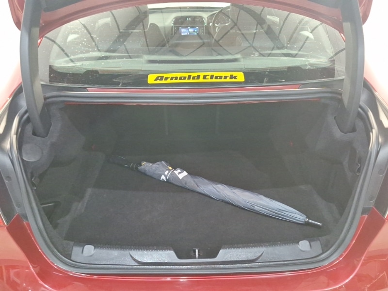 Used Jaguar XE 2017 for sale - 77304215: Photo 8