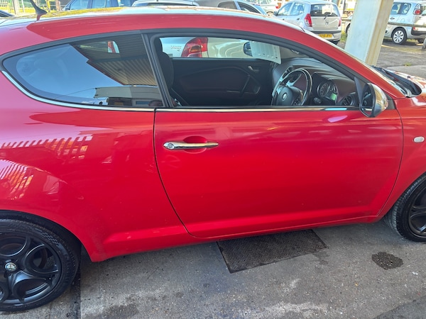Used Alfa Romeo MiTo 2010 for sale - 76181479: Photo 8