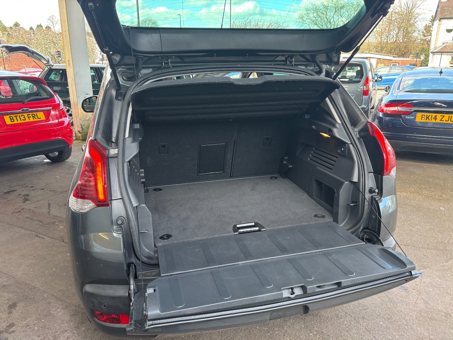 Used Peugeot 3008 2015 for sale - 78198874: Photo 6