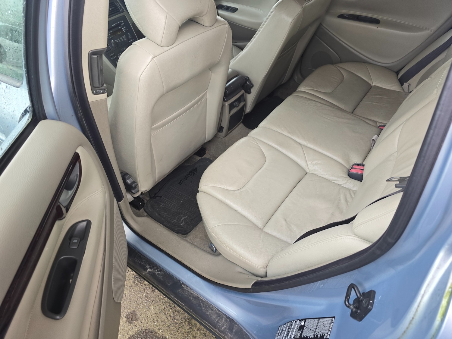 Used Volvo V70 2002 for sale - 77138706: Photo 14