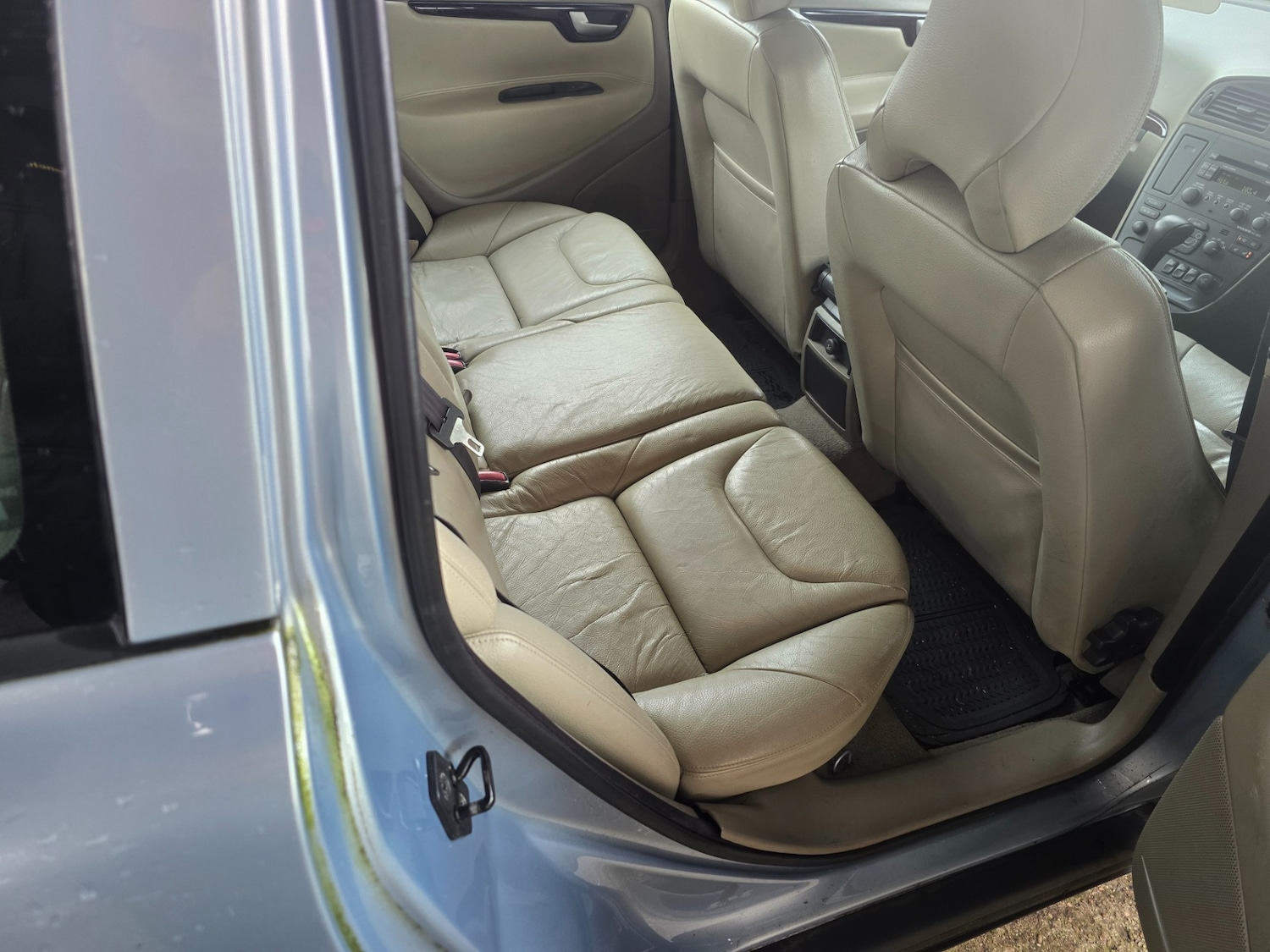 Used Volvo V70 2002 for sale - 77138706: Photo 16