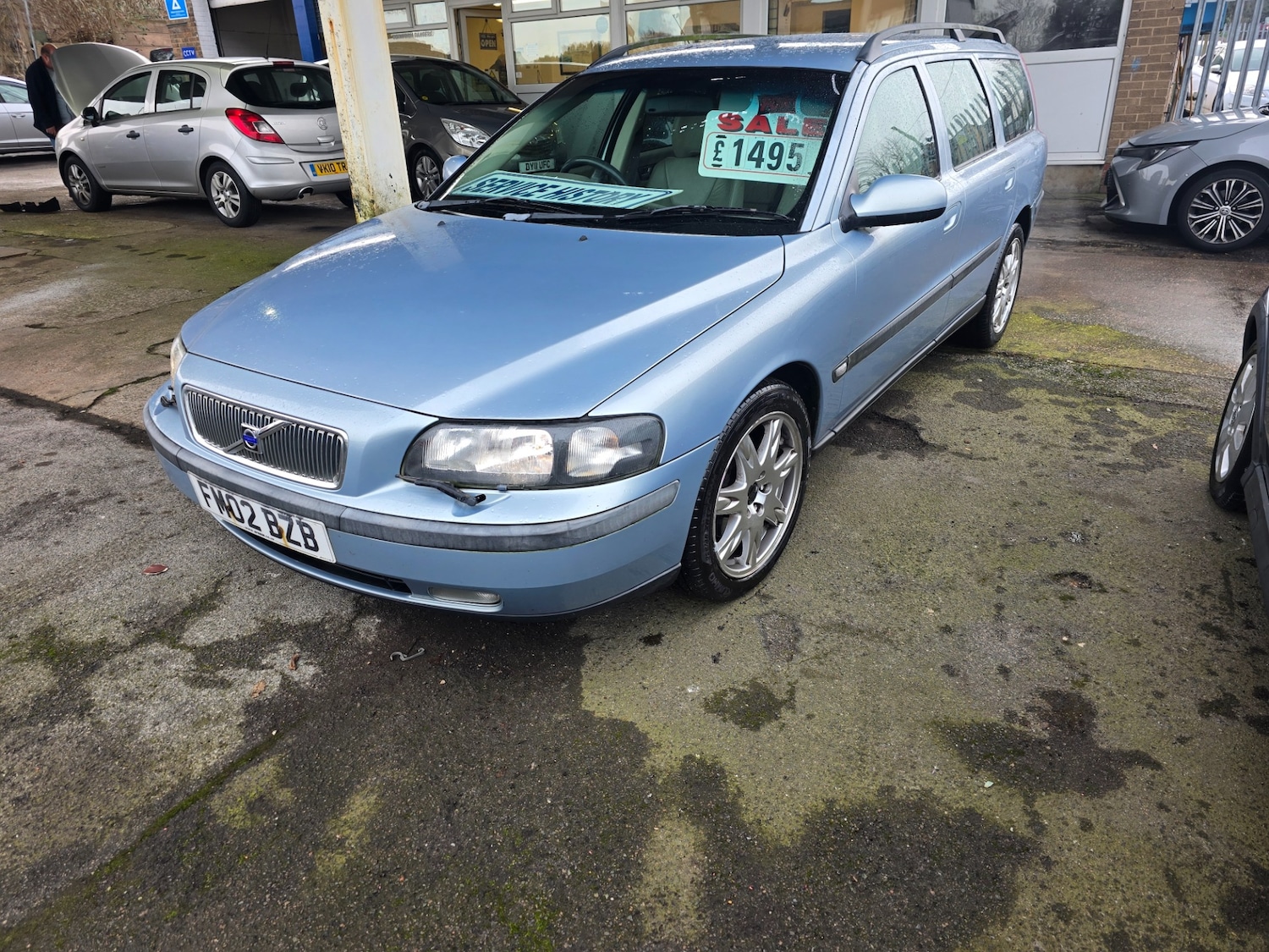 Used Volvo V70 2002 for sale - 77138706: Photo 2