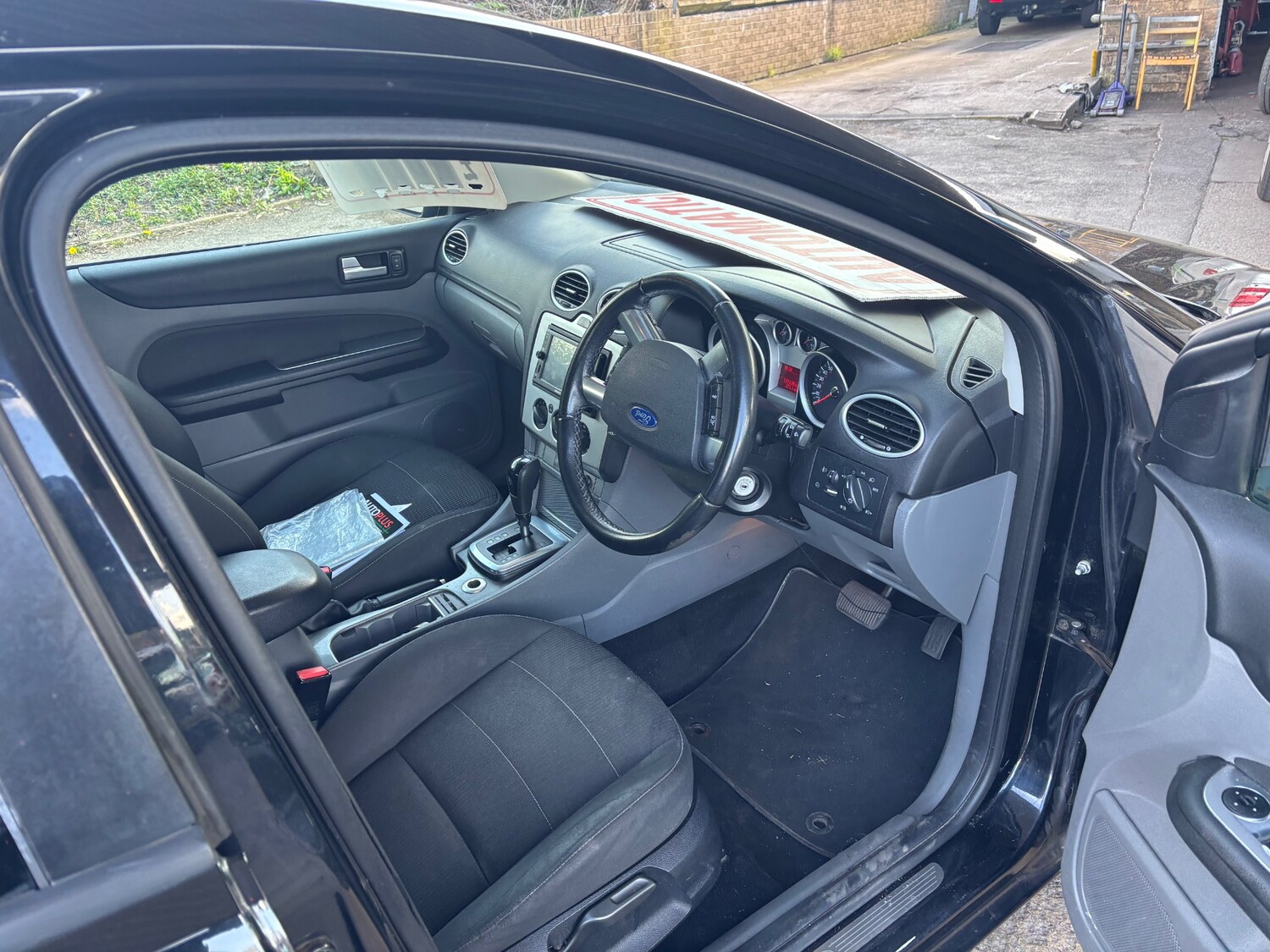 Used Ford Focus 2009 for sale - 78198875: Photo 10