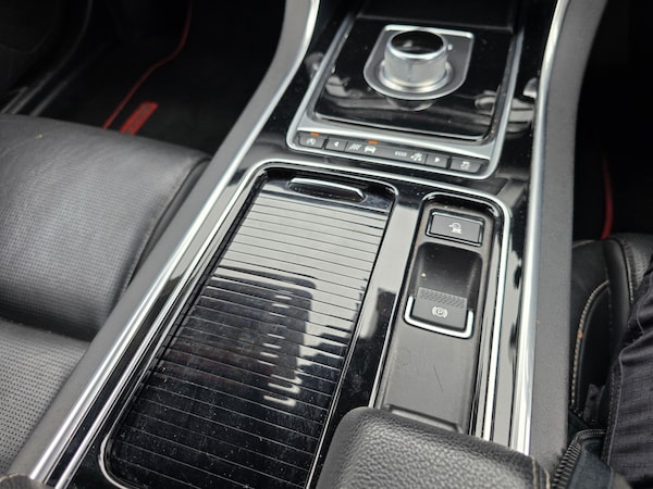 Used Jaguar XF 2016 for sale - 76290038: Photo 15