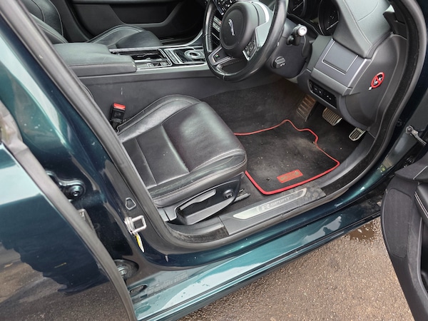 Used Jaguar XF 2016 for sale - 76290038: Photo 17