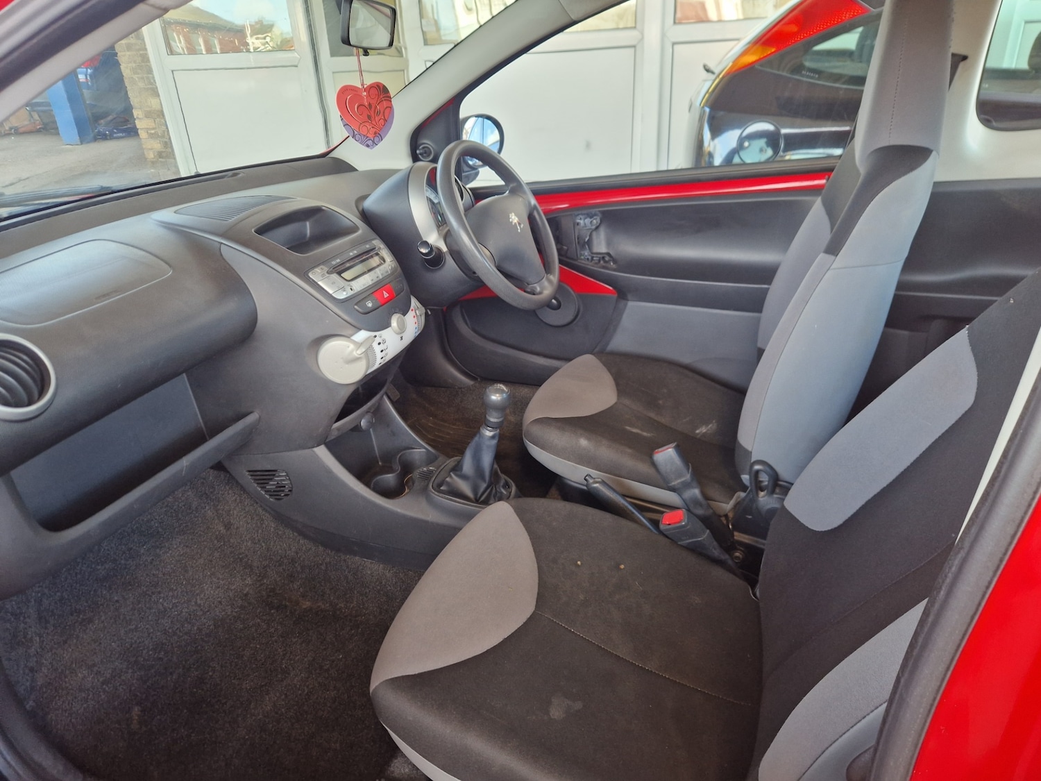 Used Peugeot 107 2014 for sale - 77837134: Photo 11