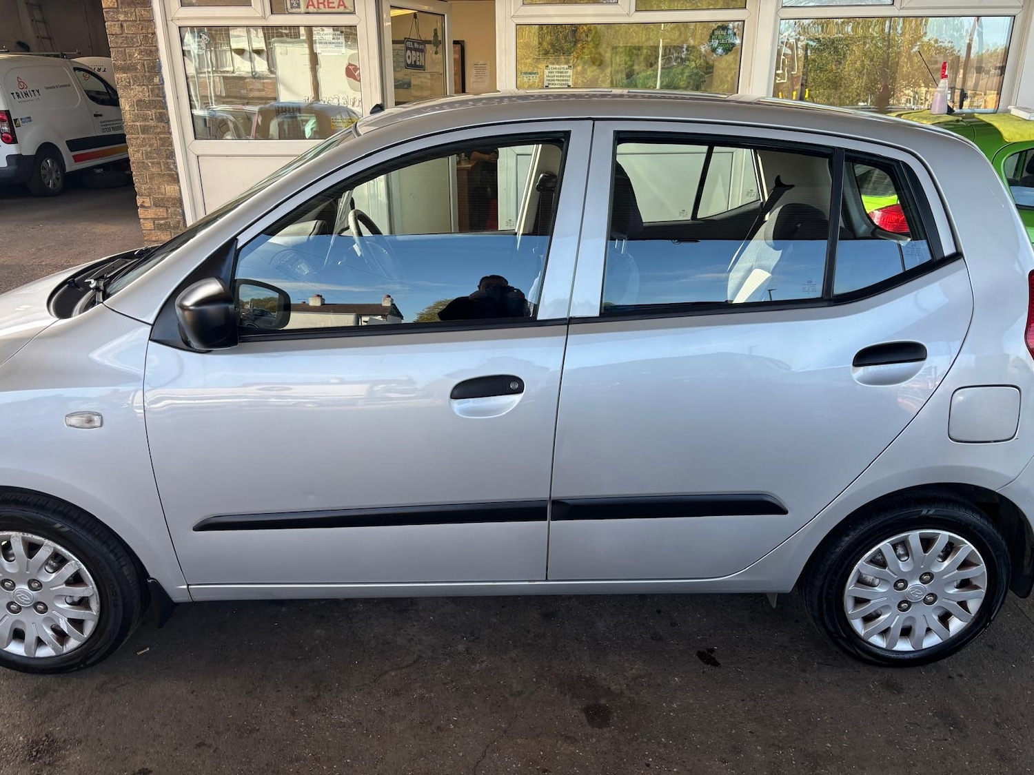 Used Hyundai i10 2010 for sale - 76114090: Photo 4