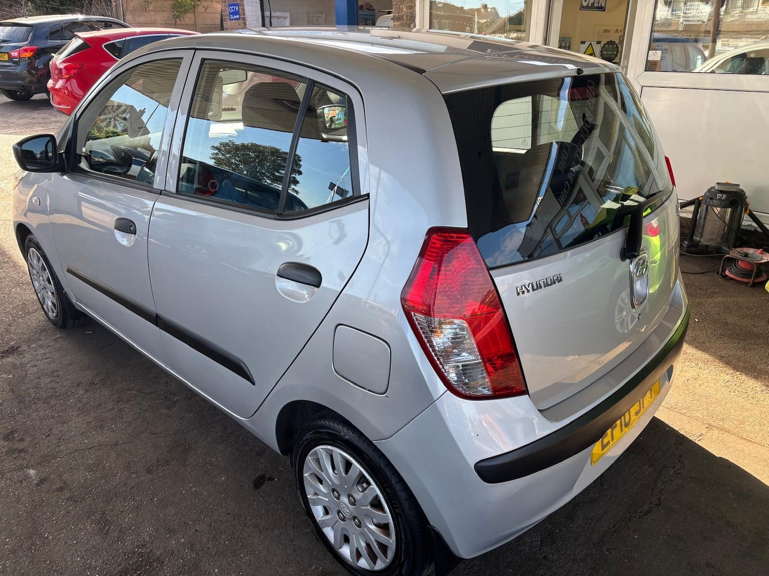 Used Hyundai i10 2010 for sale - 76114090: Photo 5