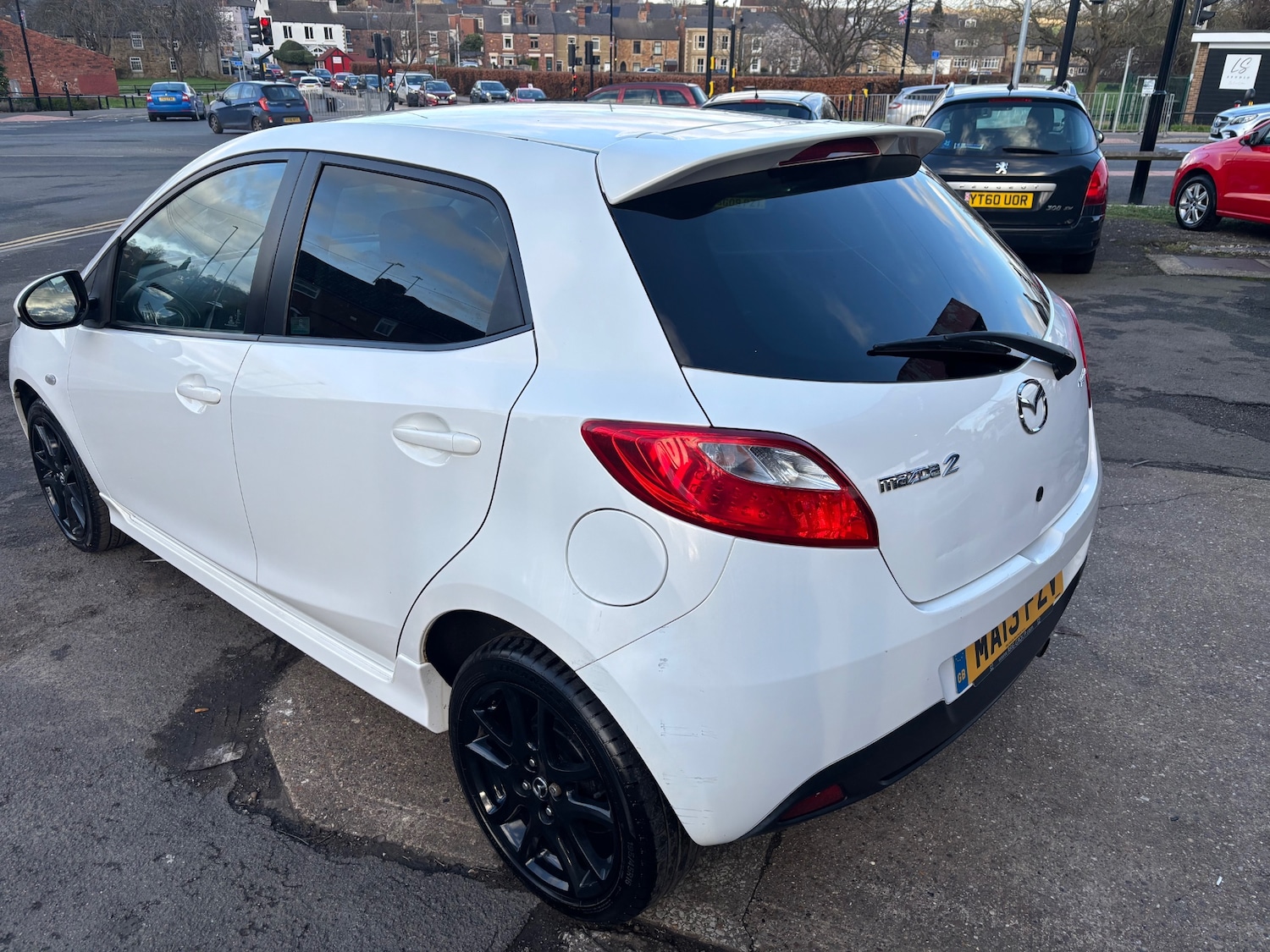 Used Mazda Mazda2 2013 for sale - 76905847: Photo 5
