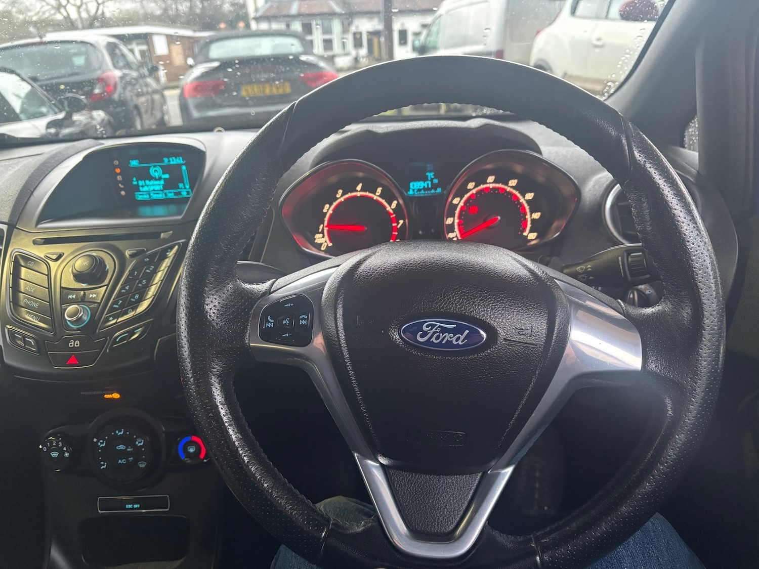 Used Ford Fiesta 2013 for sale - 77296950: Photo 14
