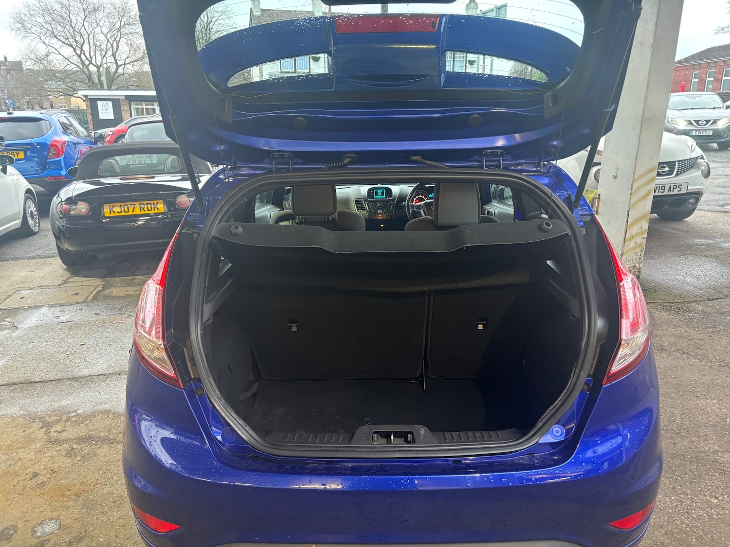 Used Ford Fiesta 2013 for sale - 77296950: Photo 6