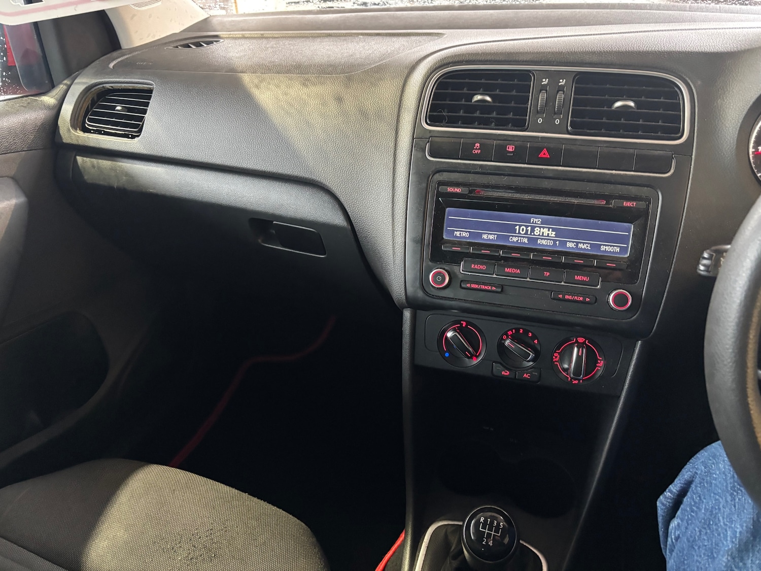 Used Volkswagen Polo 2013 for sale - 76877877: Photo 11