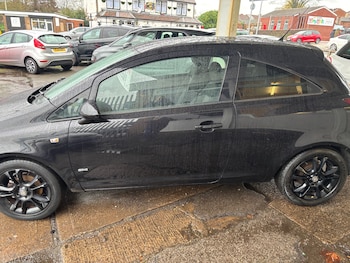 Used Vauxhall Corsa 2009 for sale - 76877999: Photo