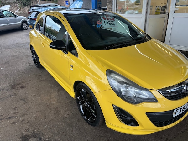Used Vauxhall Corsa 2013 for sale - 76205775: Photo 2