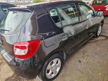 Used Dacia Sandero 2014 for sale - 78267910: Photo