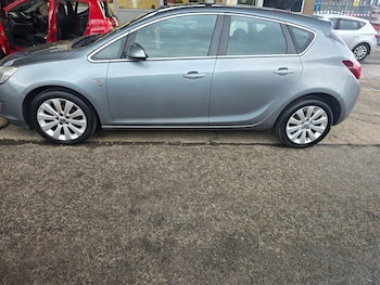Used Vauxhall Astra 2010 for sale - 79584068: Photo