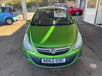 Vauxhall - Corsa