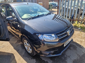 Used Dacia Sandero 2014 for sale - 79404633: Photo