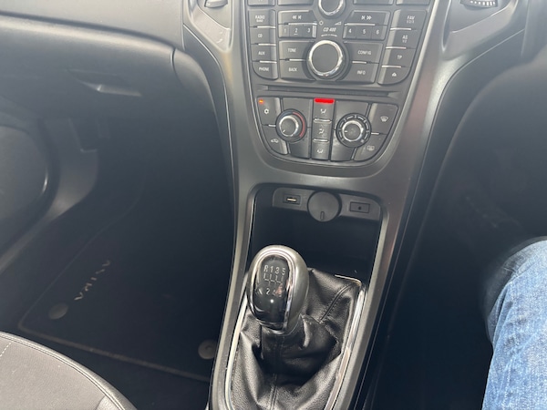 Used Vauxhall Astra 2012 for sale - 76287325: Photo 12