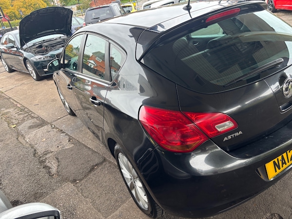 Used Vauxhall Astra 2012 for sale - 76287325: Photo 5