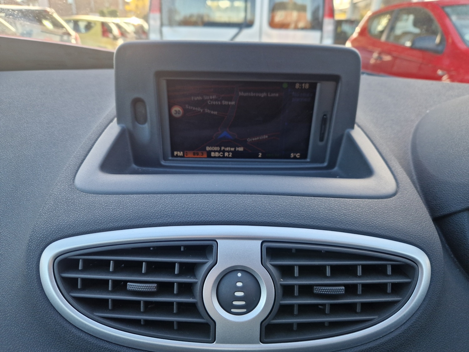 Used Renault Clio 2010 for sale - 77864464: Photo 10