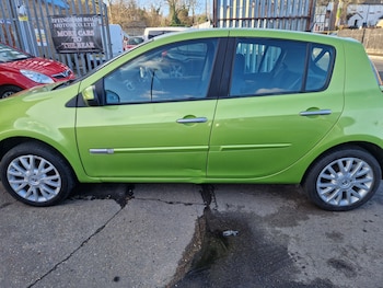 Used Renault Clio 2010 for sale - 77864464: Photo