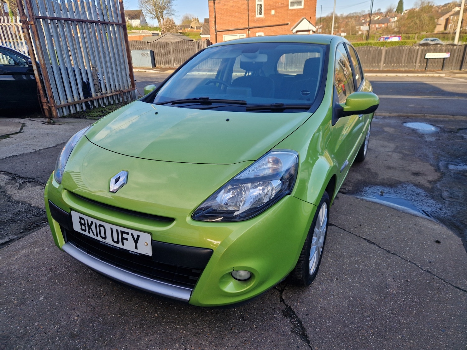 Used Renault Clio 2010 for sale - 77864464: Photo 5