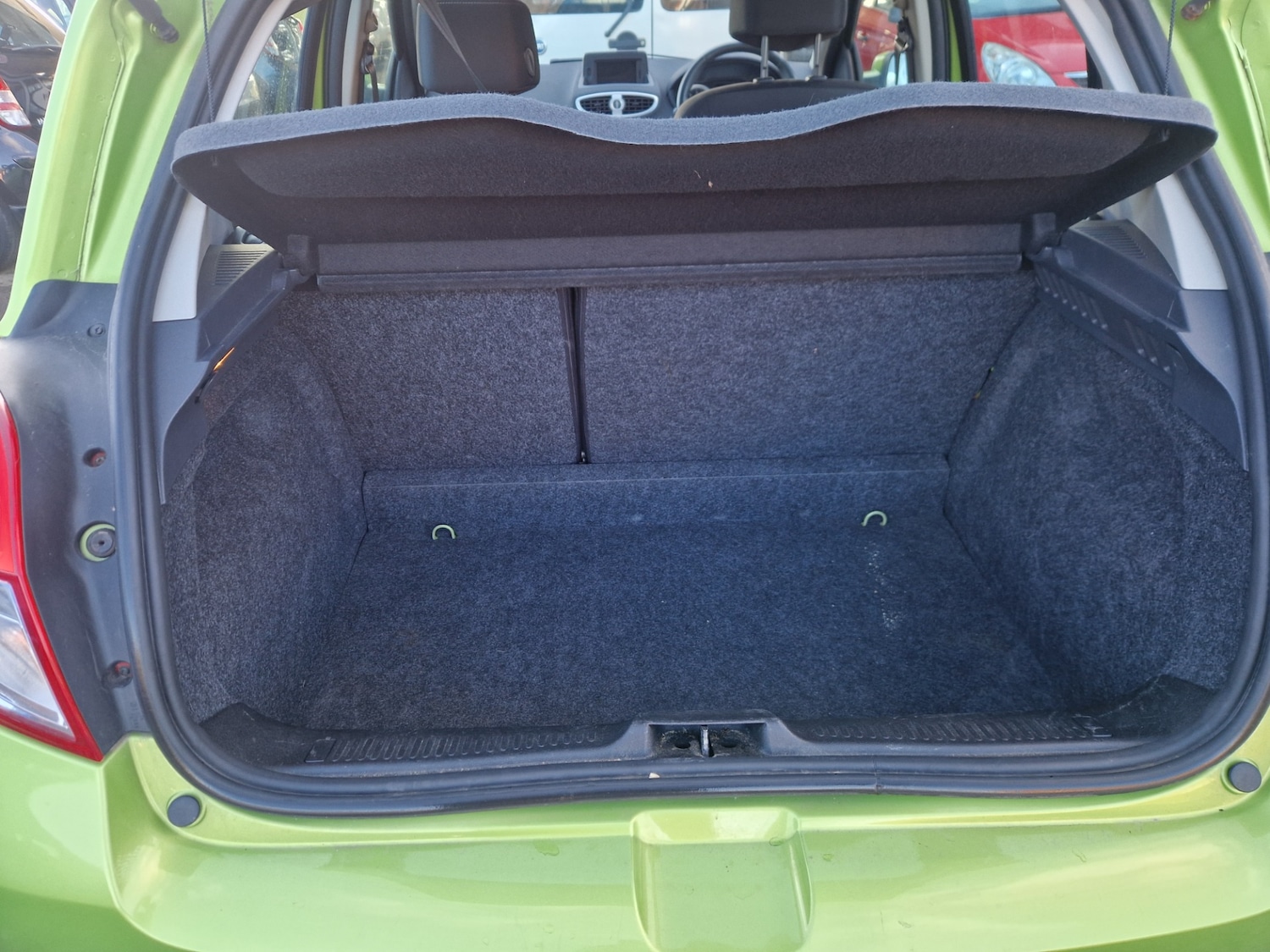 Used Renault Clio 2010 for sale - 77864464: Photo 8